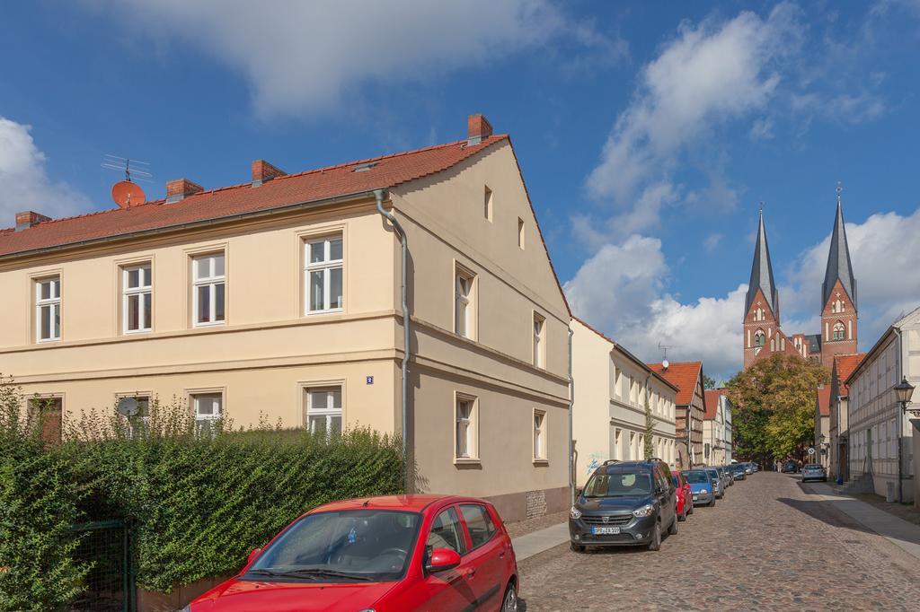 Altstadt Ferienwohnung Neuruppin Exterior foto